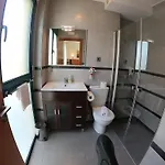 ゲストハウス By Parking Free 1000 M
